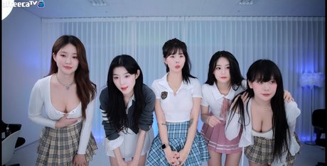 dami amond model image