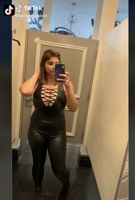 Caroline Casbon model free picture