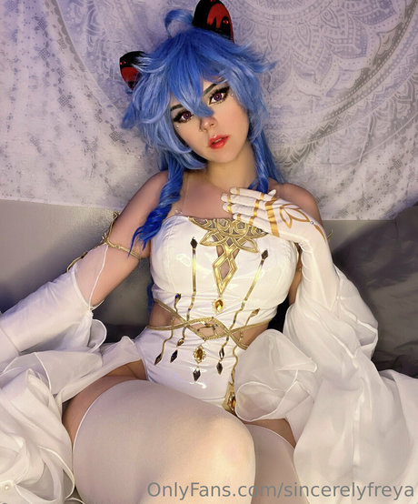 sincerelyfreya nudes actress pic