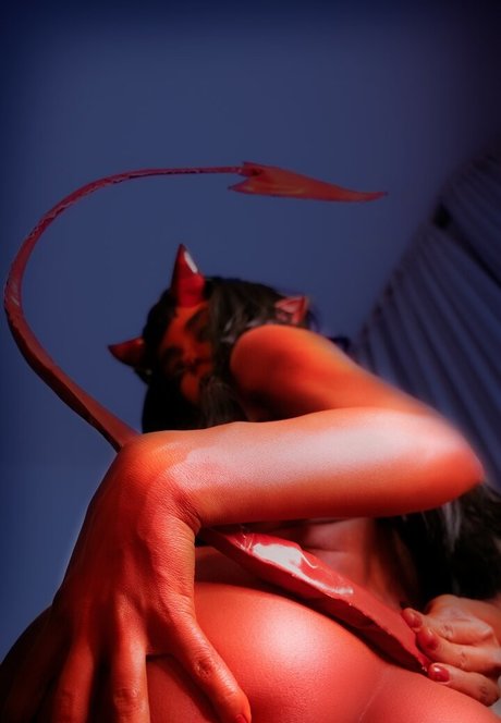 The Little Vampyr perfect star photo