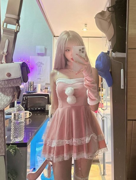 satanmate erotic actress photo