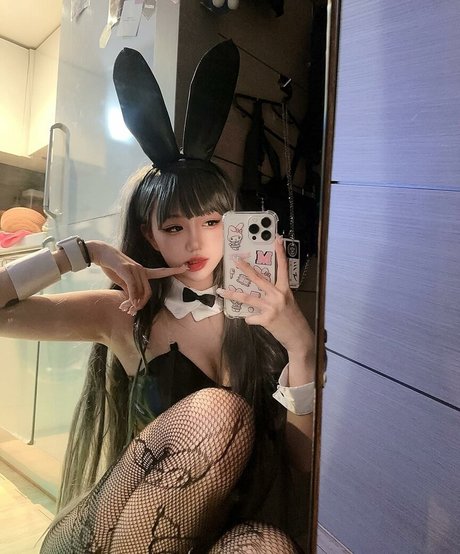 satanmate best model pic