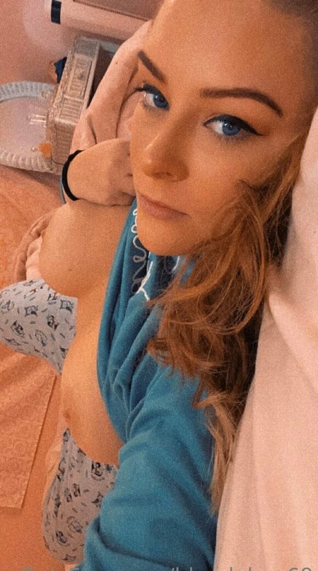 blondeboo69 model adult photos