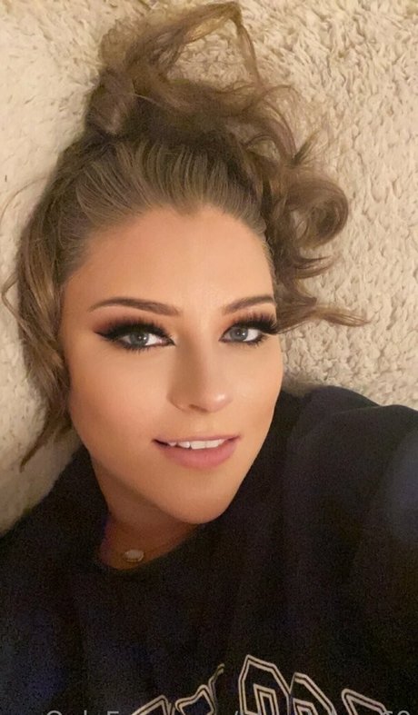 blondeboo69 star top archive