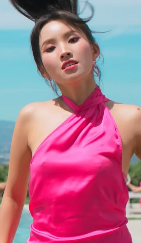 tiny pretty j Profile pic