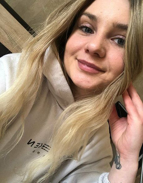 violetcherryy star pornographic pictures