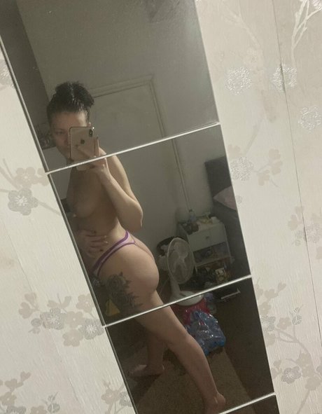 cara99xx pretty pornstar pic