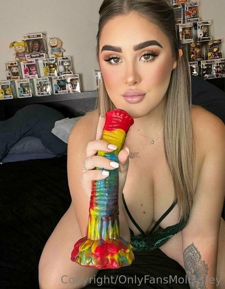 itsmollygrey star sexy picture