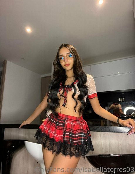 isabellatorres03 Profile pic