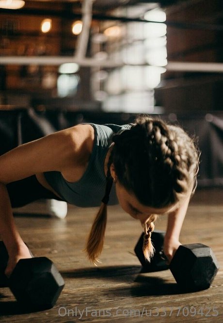 your lavinia pornstar sexy photo