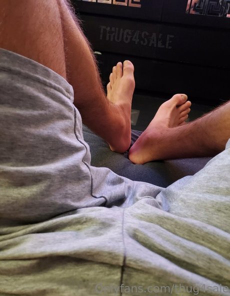 thug4sale nude model pics