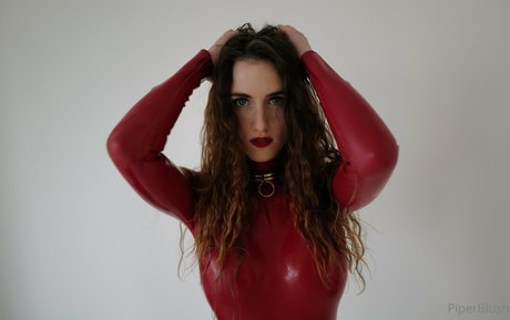 piperblushfree erotic model photo