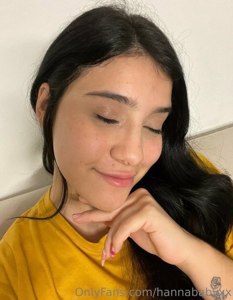 hannababyxx model porn gallery