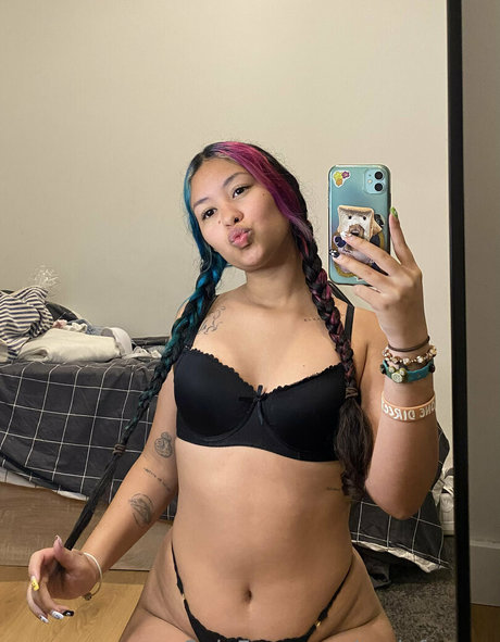 andyfoxyyy model pretty photo