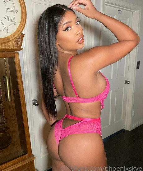 phoenixskye high quality pornstar img