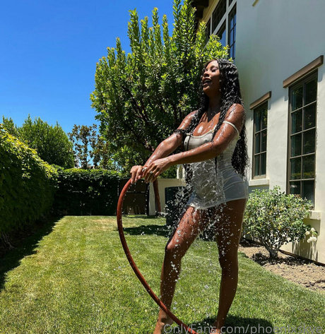 phoenixskye model xxx pics