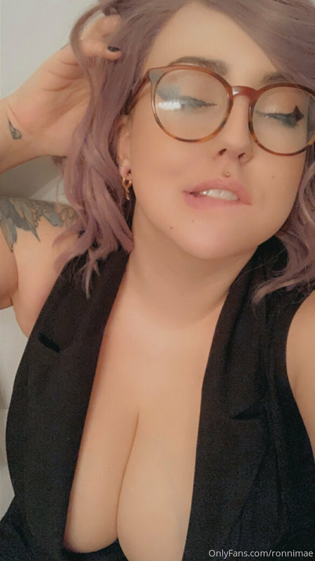 ronnimae nudes model picture