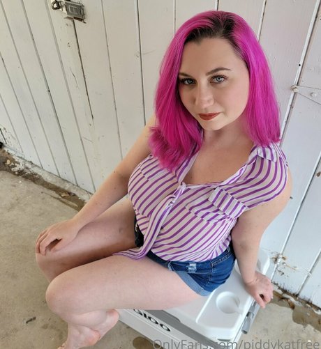 piddykatfree star high quality pic