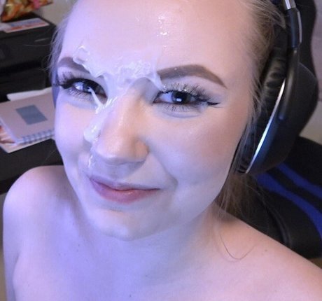 Real missbanana art actress photo