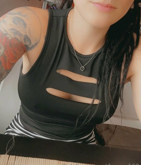 demon169 erotic model pictures