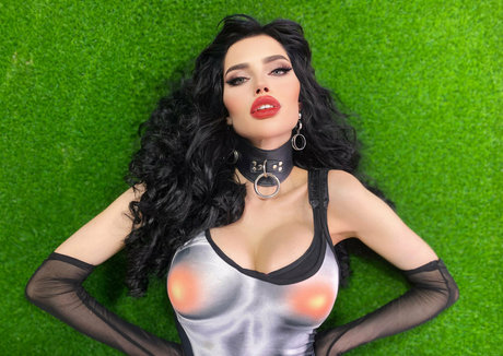 thedamefree art actress photos