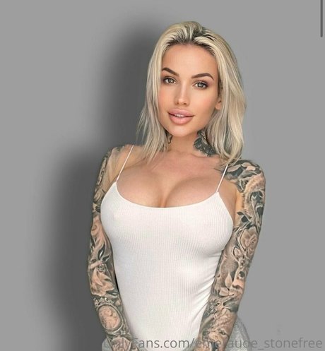 emeraude stonefree sex star galleries