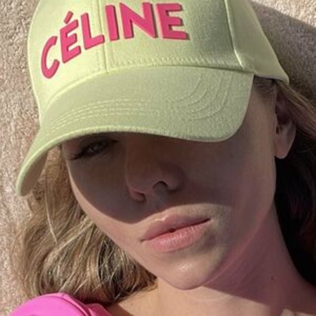 linda 0nline sexy actress gallery