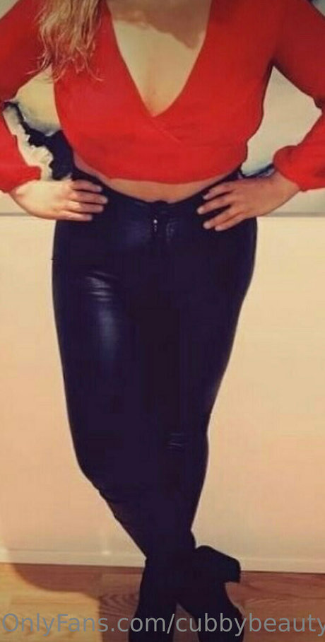 cubbybeauty model sex galleries