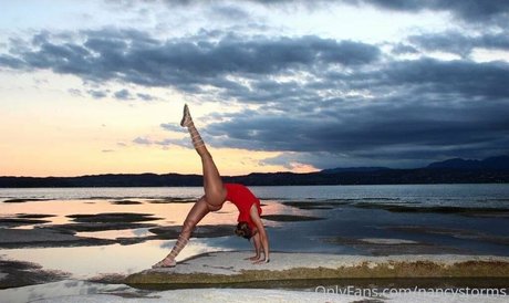 sophiestorms naked actress gallery