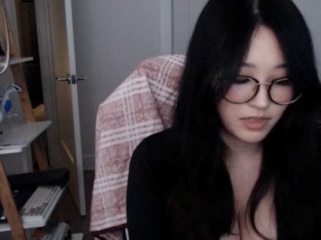 Kang Hee Yoon erotic model photos