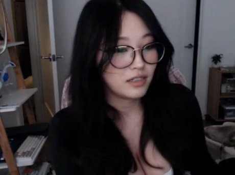 Kang Hee Yoon star perfect pic