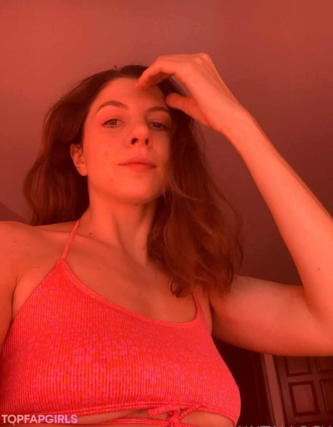 anntallogy nice model pic