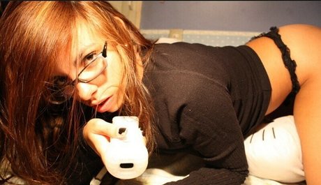 Pizza alien pretty model photo