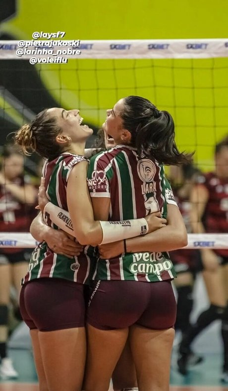 Lara Nobre perfect model picture