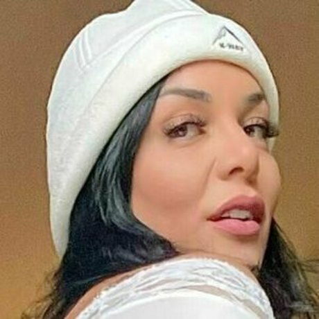 Rhenata Schimidt star pretty photos