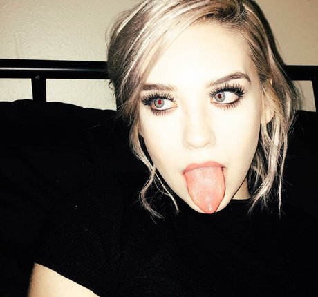 Amanda Steele free pornstar pic