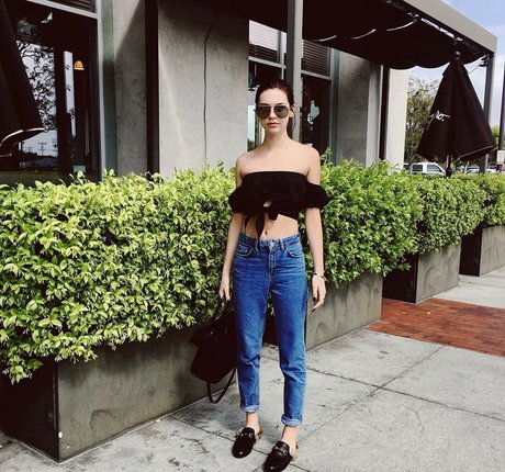 Amanda Steele art actress images