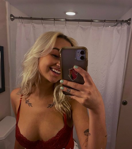 avacanary pornstar art images