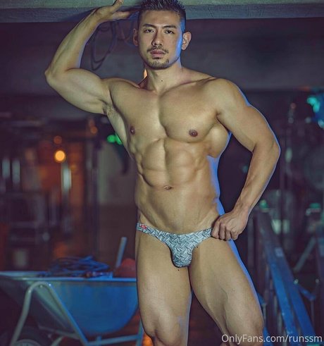 runssm nudes model pics