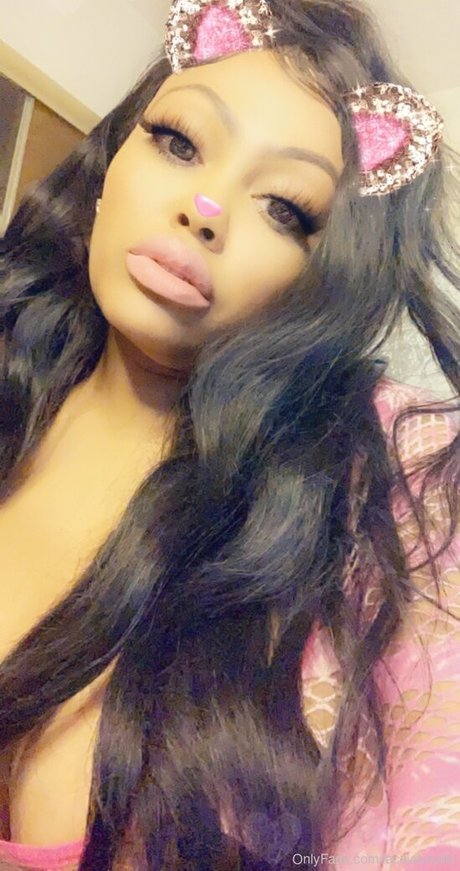 LaceyDuvalle model beautiful photo