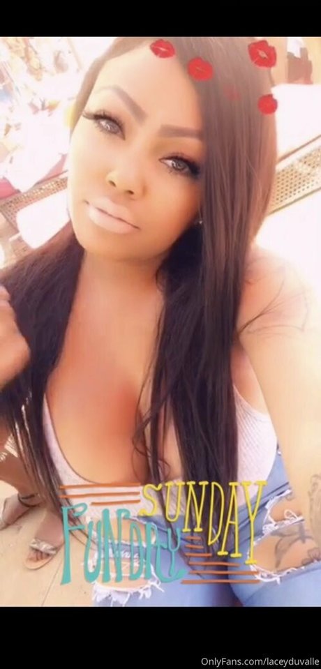 LaceyDuvalle art actress pictures