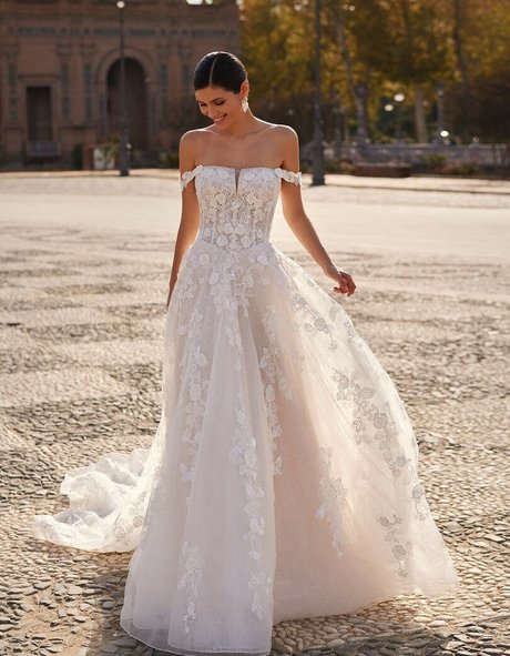 Victoria Bronova hot actress gallery