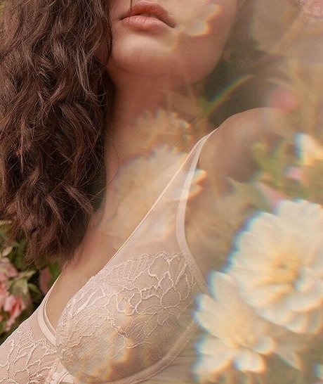 Victoria Bronova porn star img