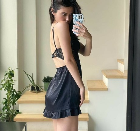 Victoria Bronova hot model images