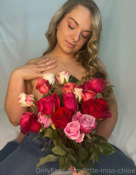 little miss chloe sexy actress photos