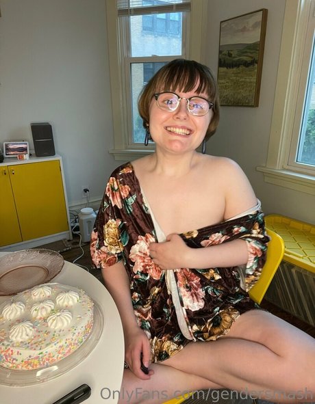 gendersmash nude star pictures