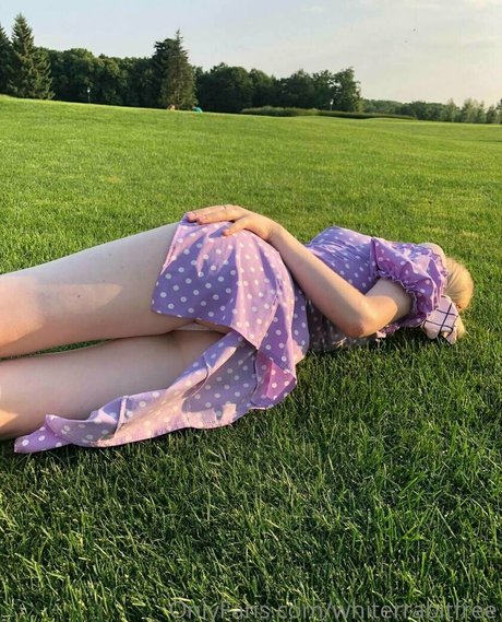 whiterrabitfree naked star pics