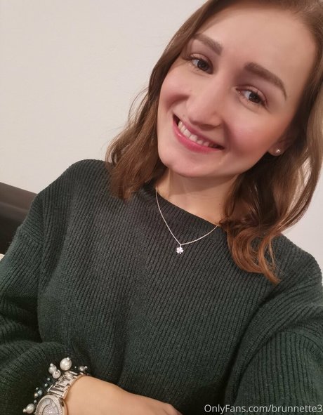 brunnette3 free actress images