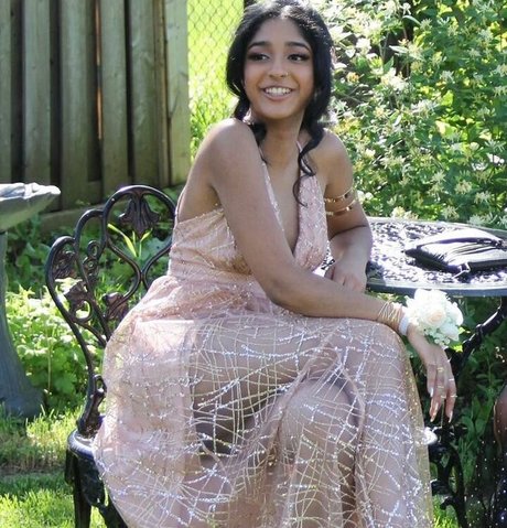 Maitreyi Ramakrishnan model adult images