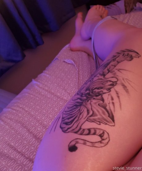 stevie stunner model nice picture